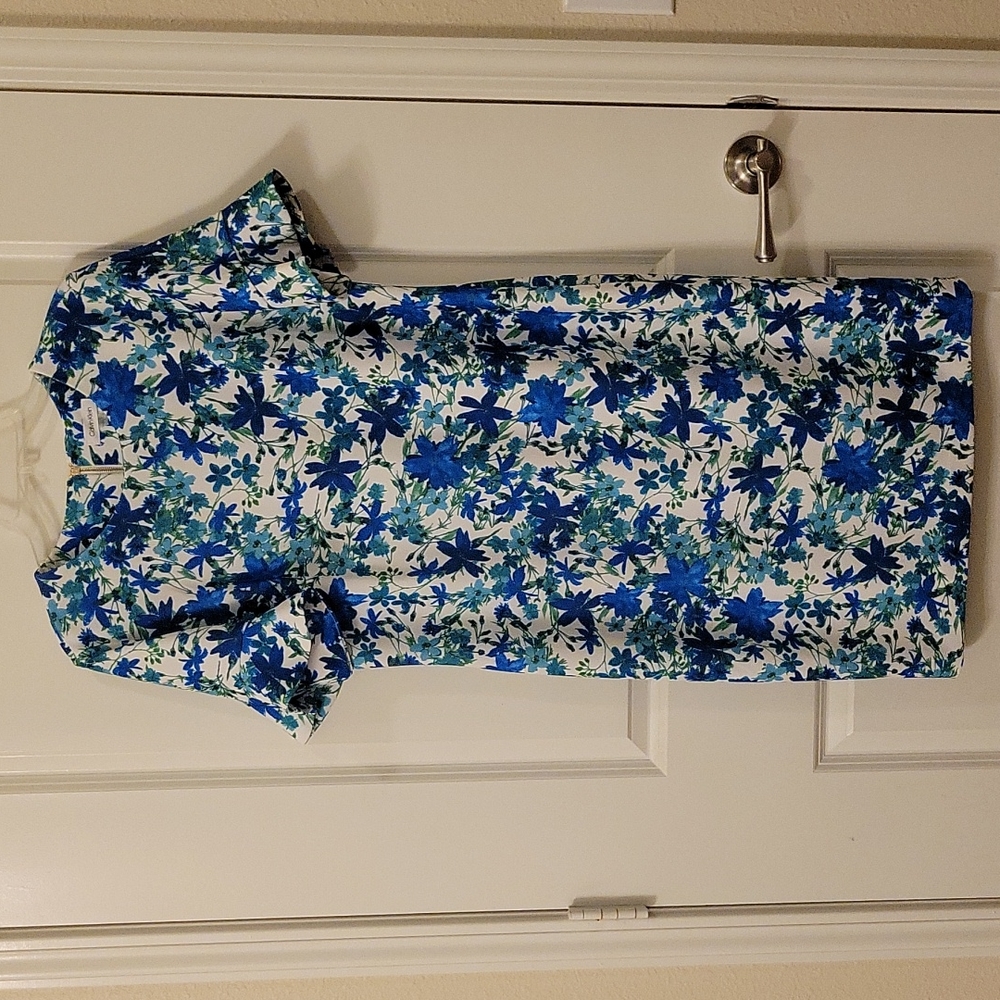 Floral shift dress